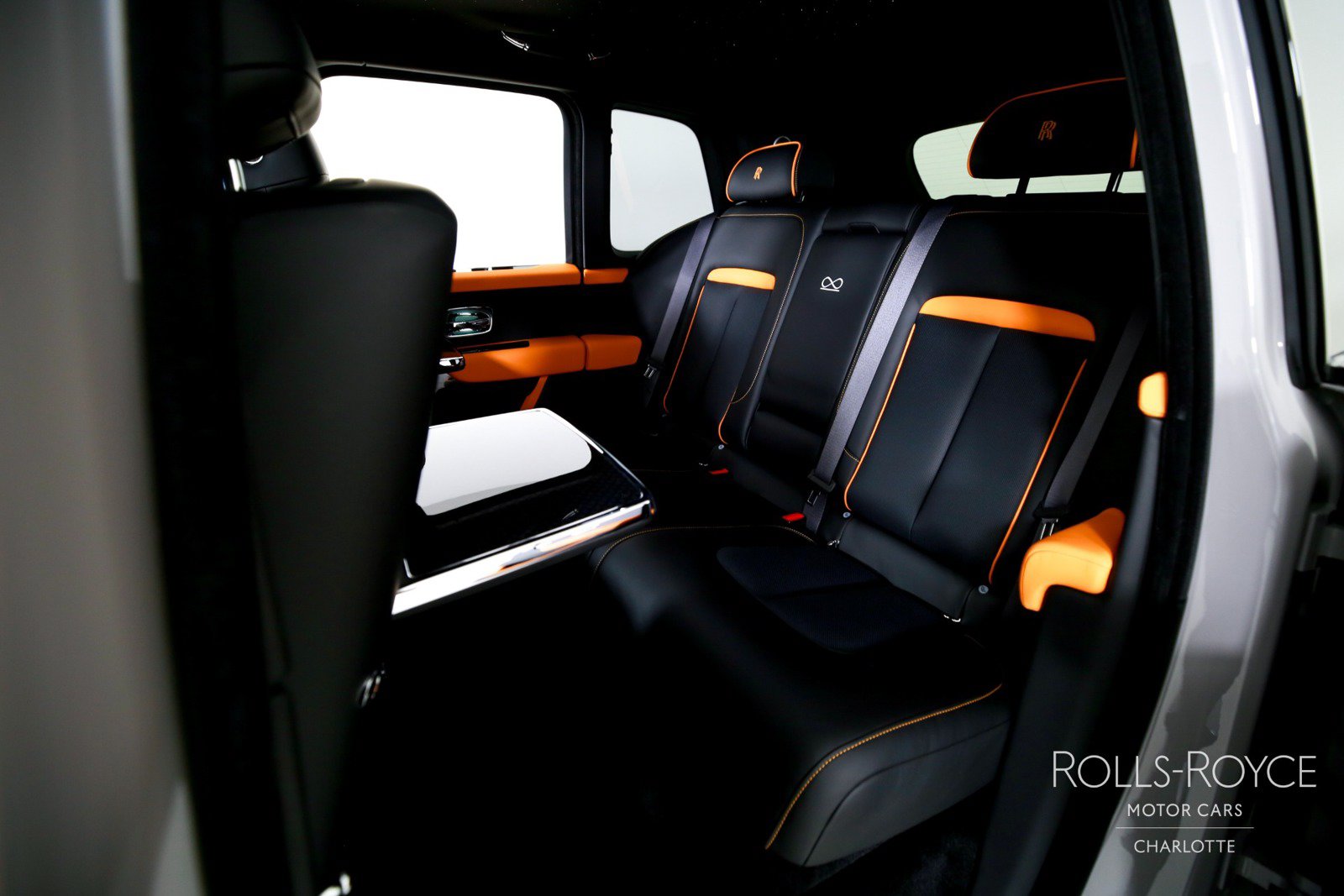 Used 2026 Rolls-Royce Cullinan Black Badge AWD/4WD image 19