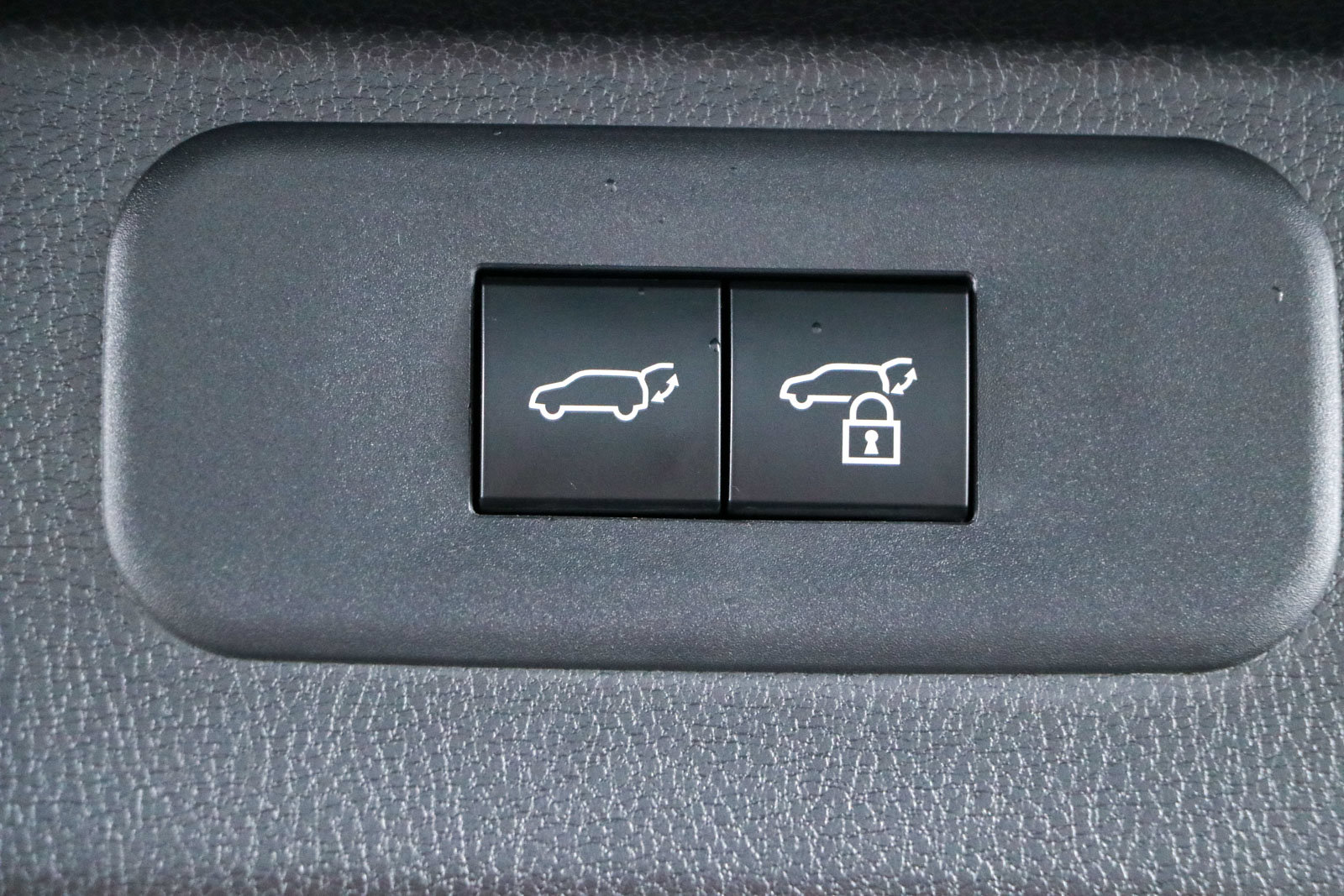 Used 2025 Toyota Grand Highlander AWD Hybrid image 32