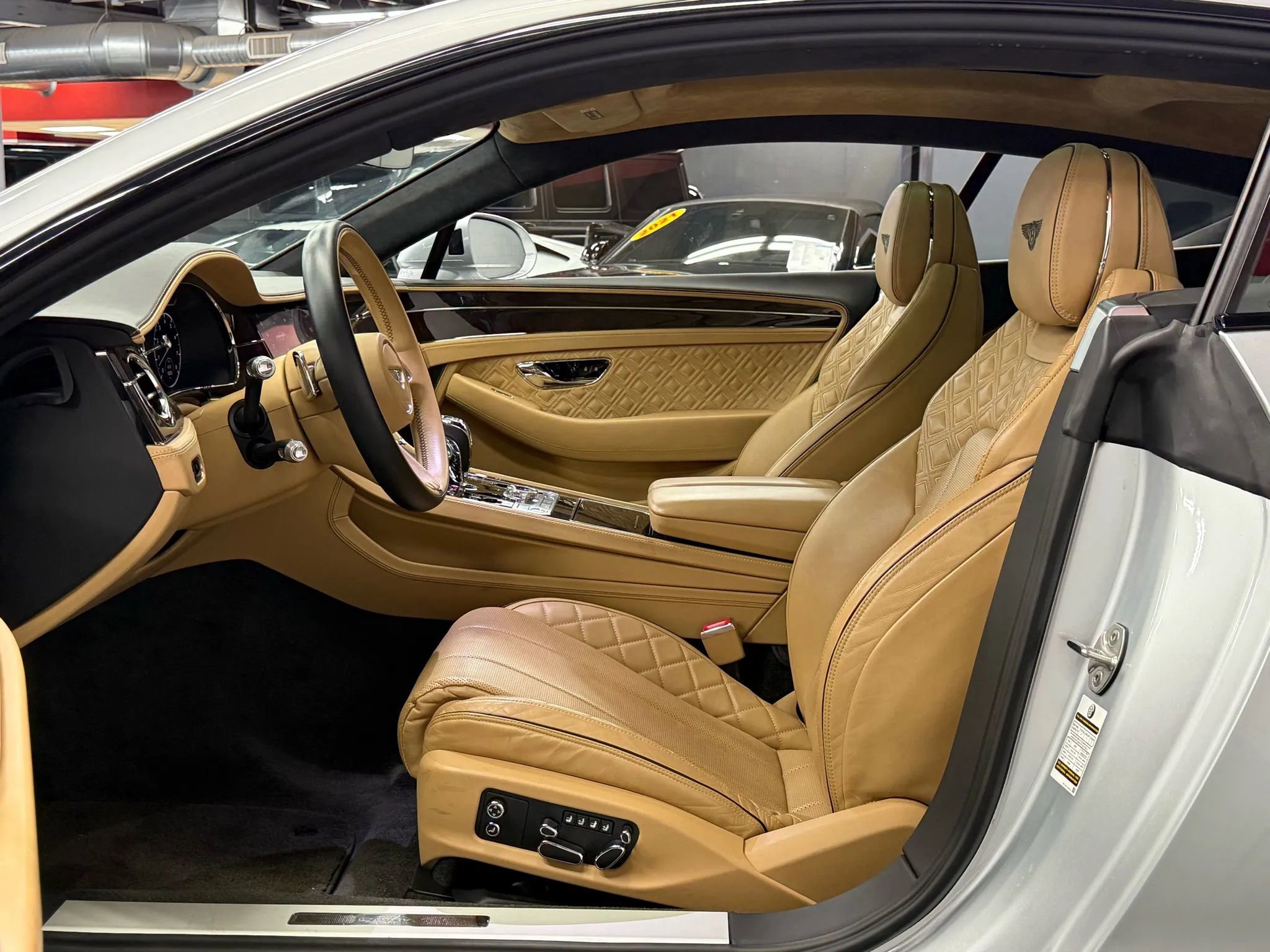 Used 2022 Bentley Continental GT image 26