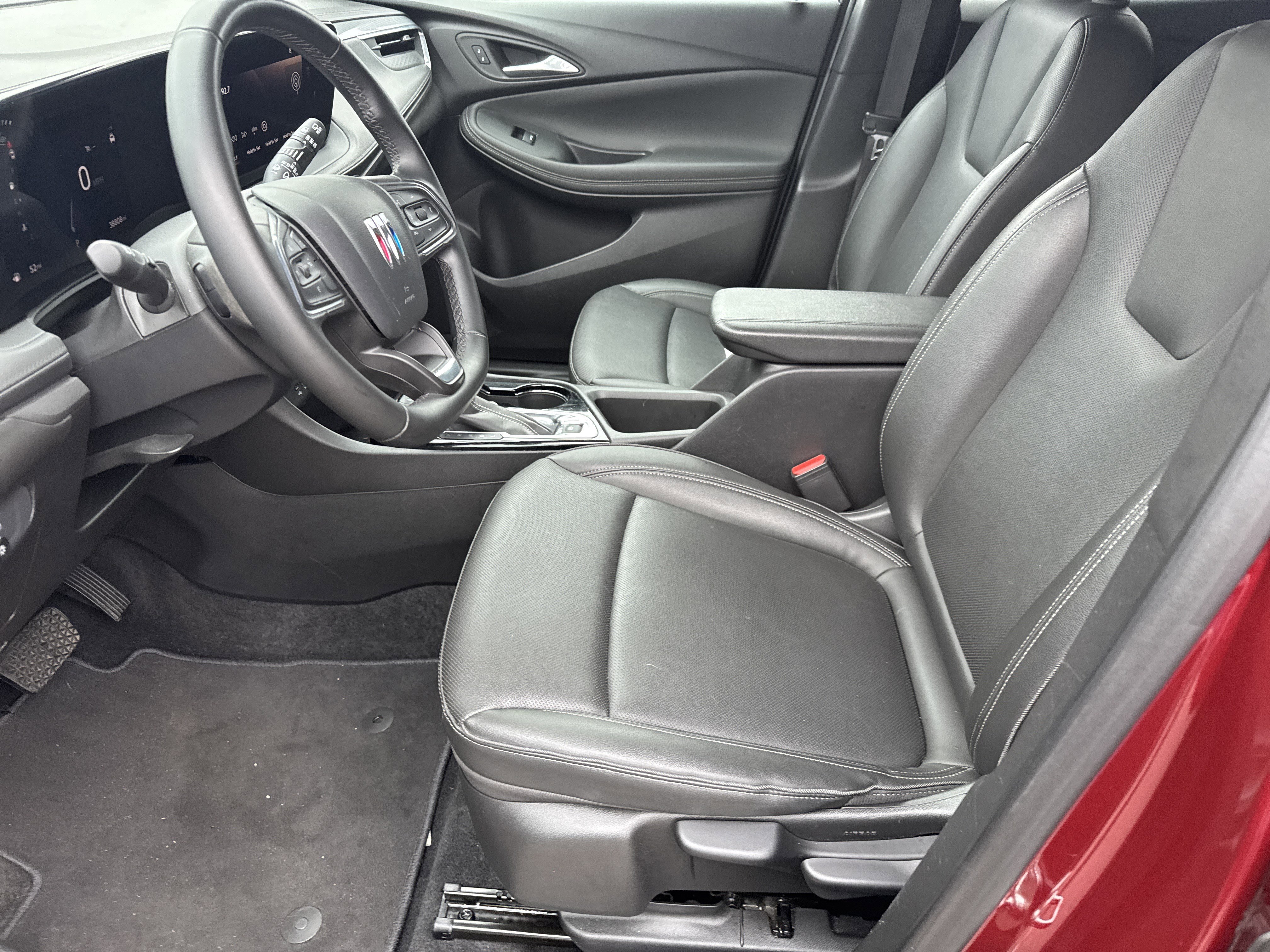 Used 2024 Buick Encore GX Sport Touring image 5