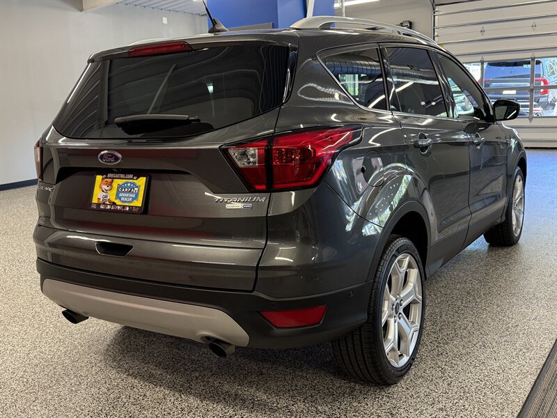 Used 2019 Ford Escape Titanium AWD/4WD image 7