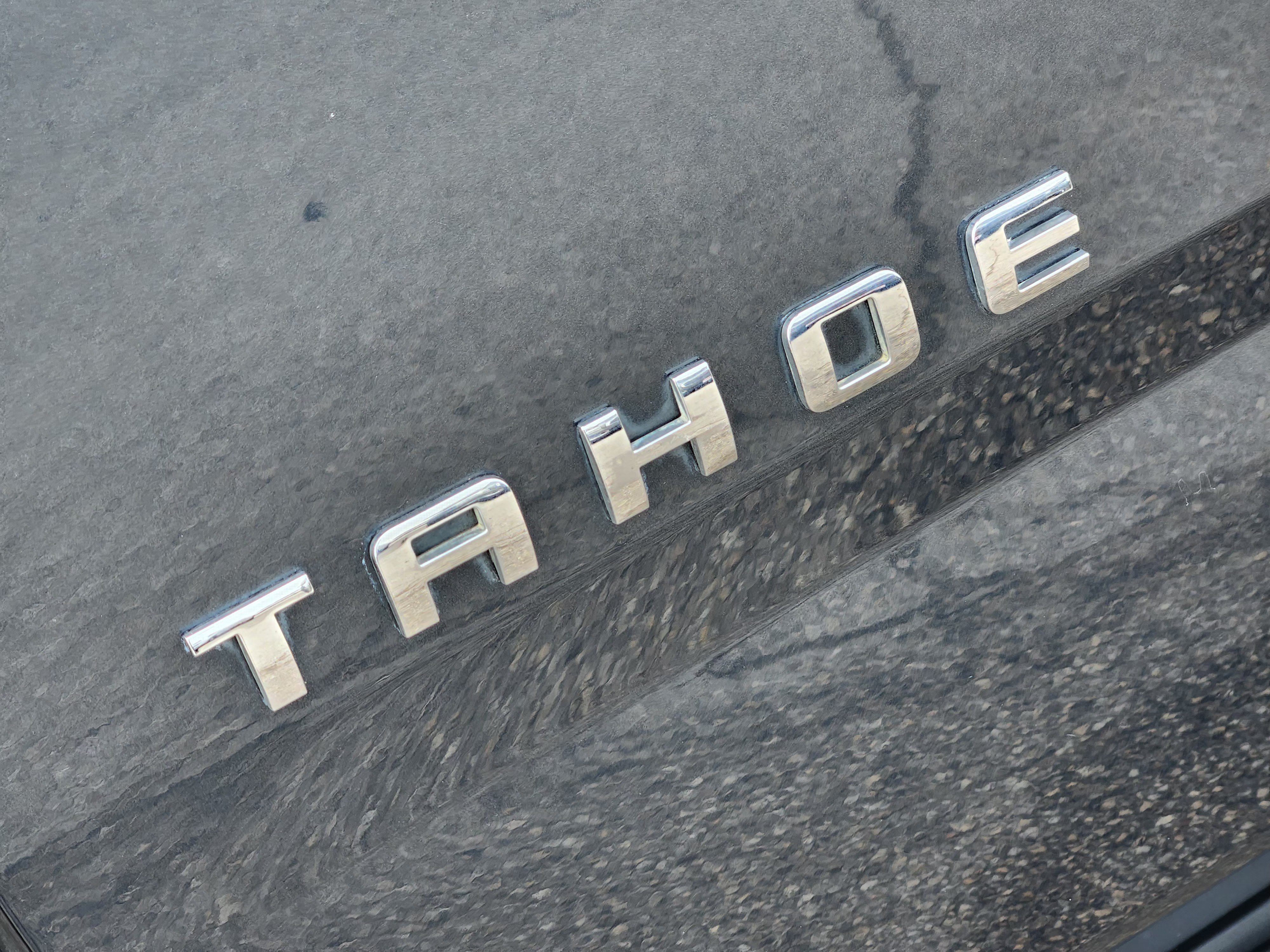 Used 2019 Chevrolet Tahoe LT w/ Luxury Package RWD image 12