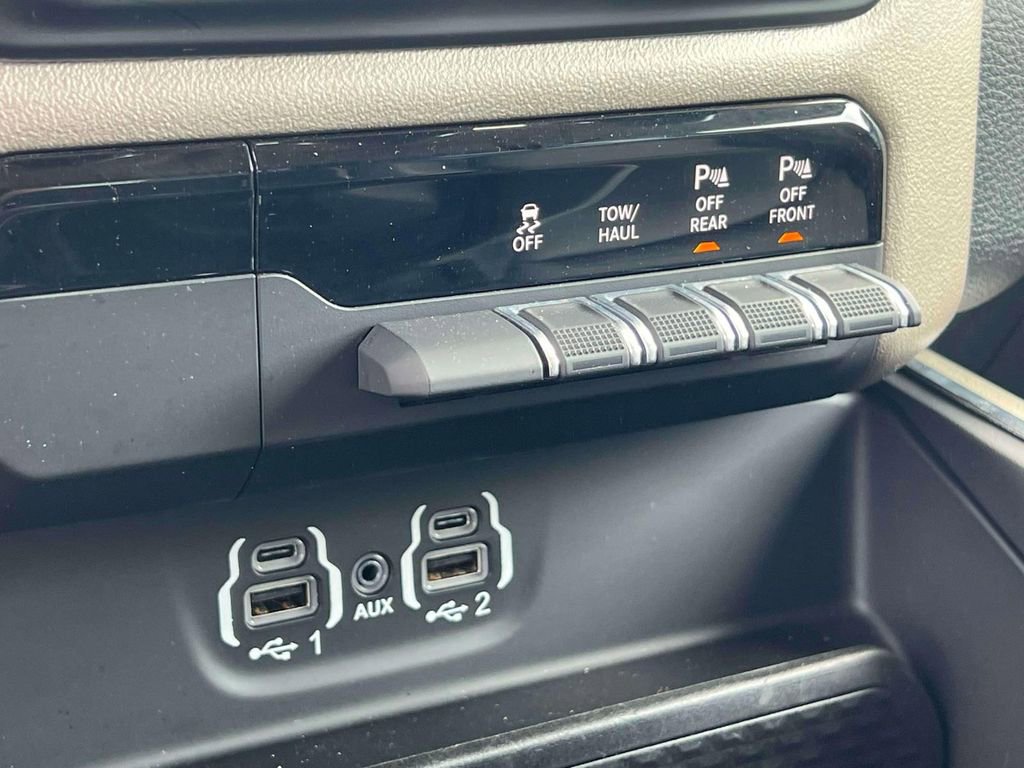 Used 2021 RAM 1500 Laramie AWD/4WD image 30