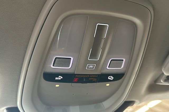 Used 2024 Volvo XC90 T8 Plus w/ Protection Package Premier image 39