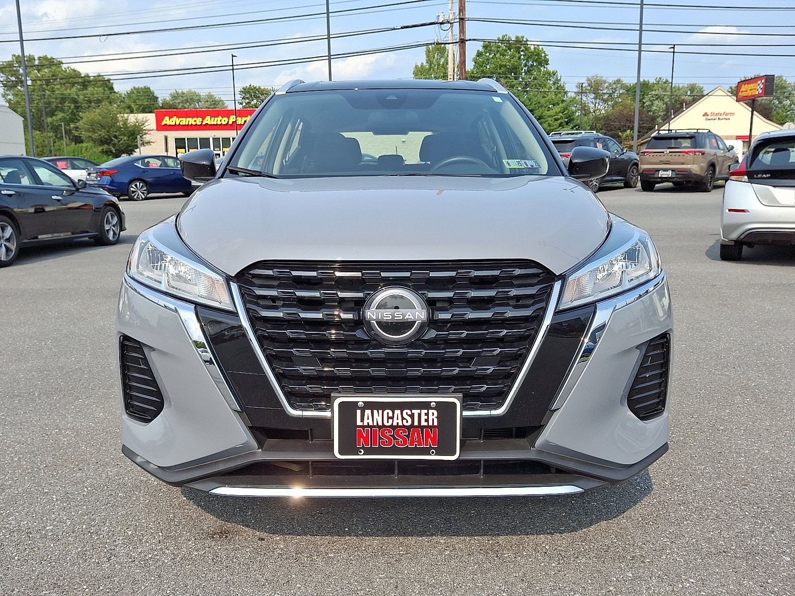 Certified 2024 Nissan Kicks SV image 2