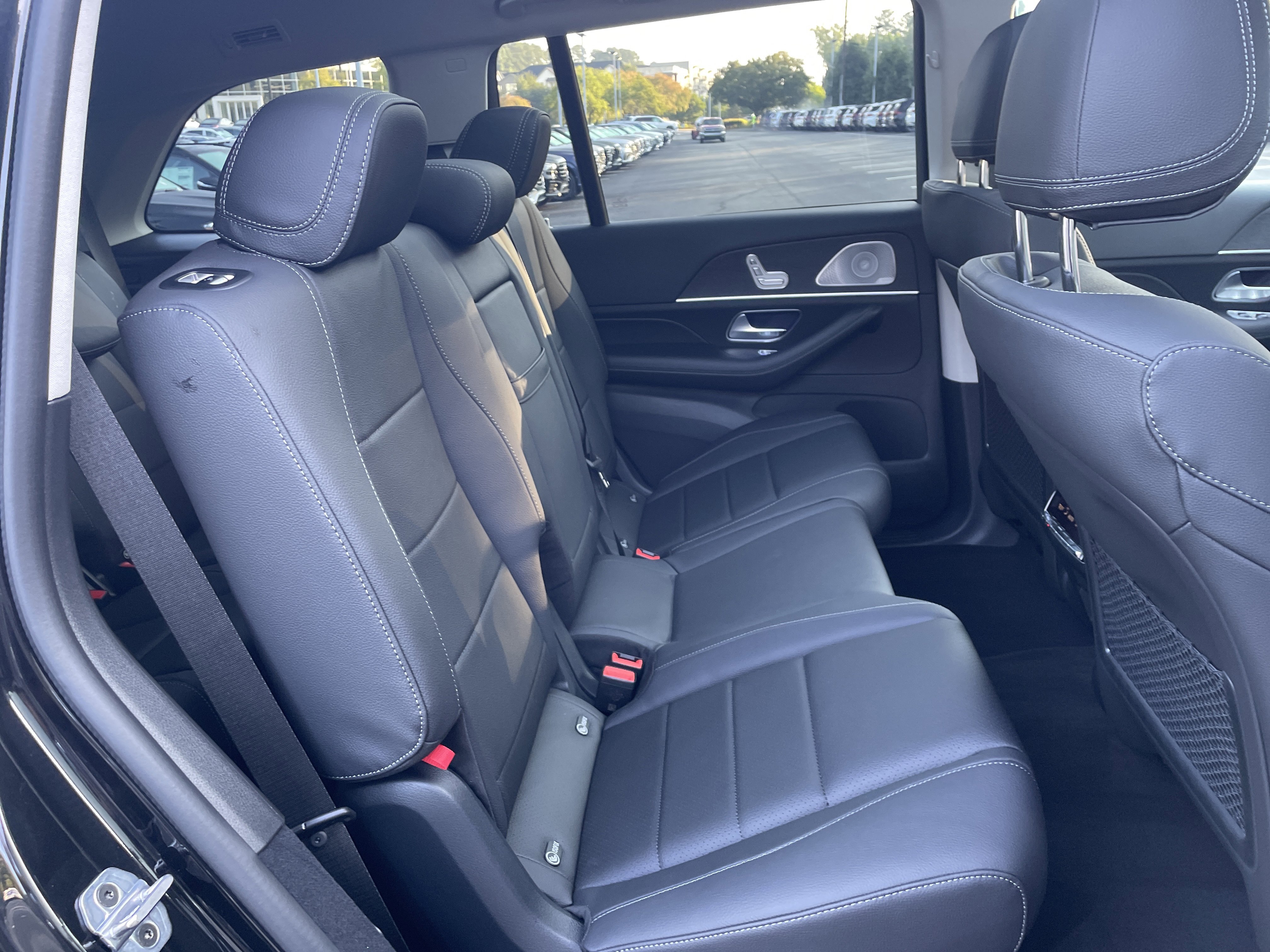 New 2026 Mercedes-Benz GLS 450 4MATIC image 43