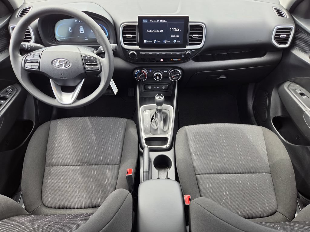 Used 2025 Hyundai Venue SE FWD image 12