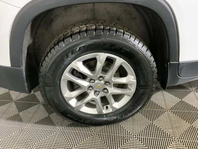 Used 2020 Chevrolet Traverse LT FWD image 13