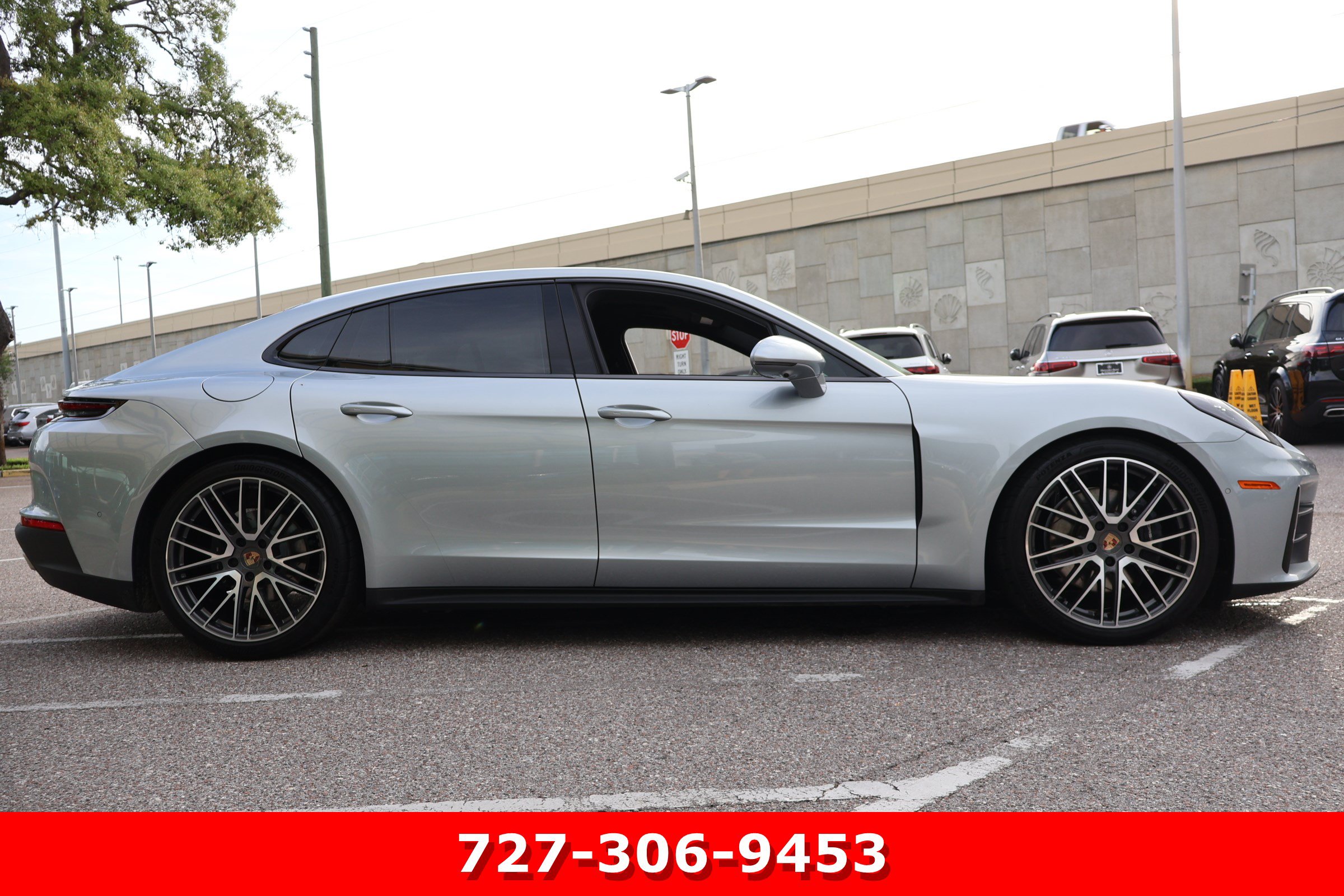 Used 2026 Porsche Panamera image 11