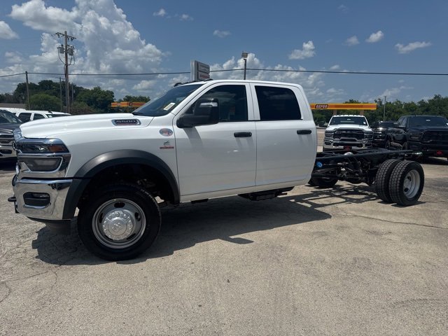 New 2025 RAM 5500 Tradesman image 2