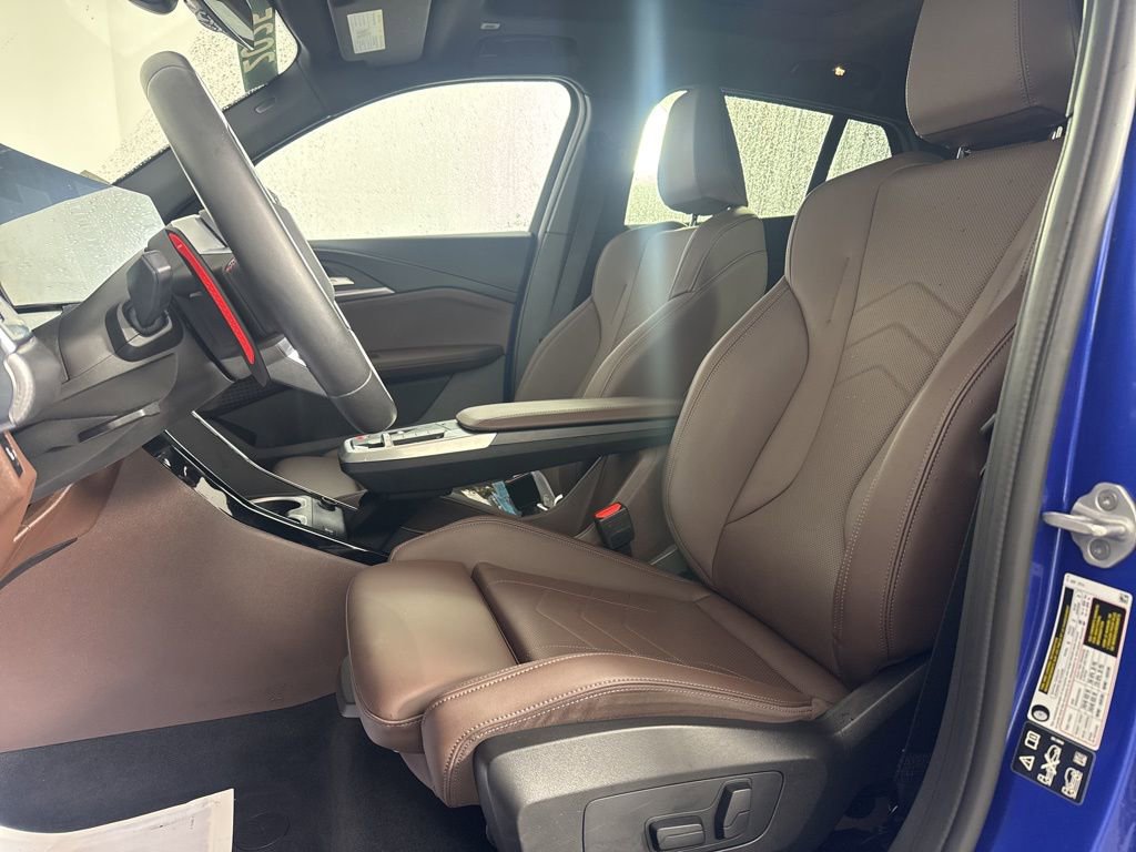 Used 2025 BMW X2 M35i AWD/4WD image 13