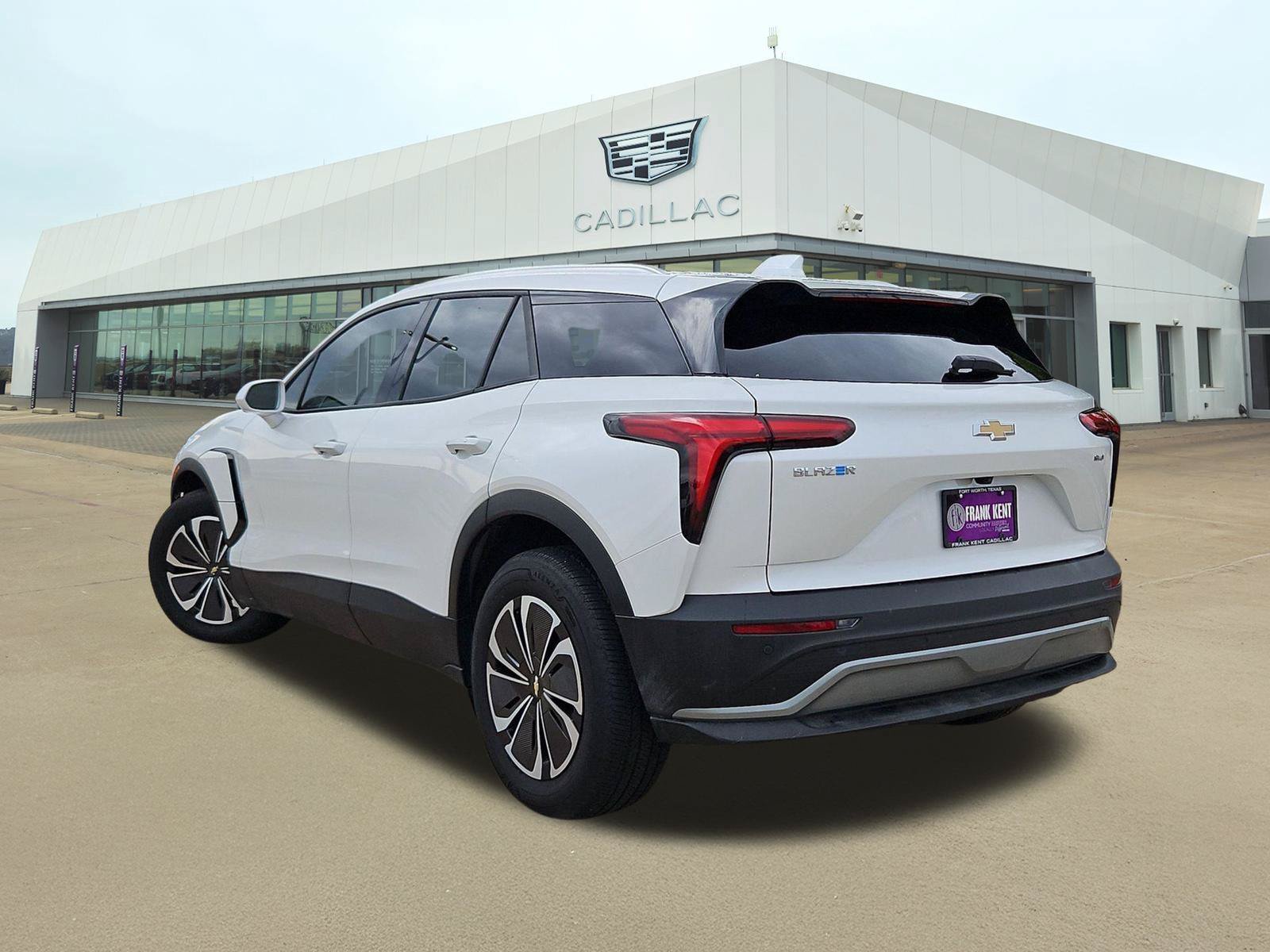 Used 2024 Chevrolet Blazer EV LT AWD/4WD image 4