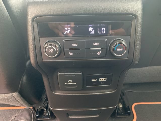Used 2023 GMC Acadia AT4 w/ Technology Package AWD/4WD image 19