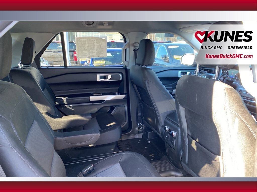 Used 2023 Ford Explorer XLT image 41