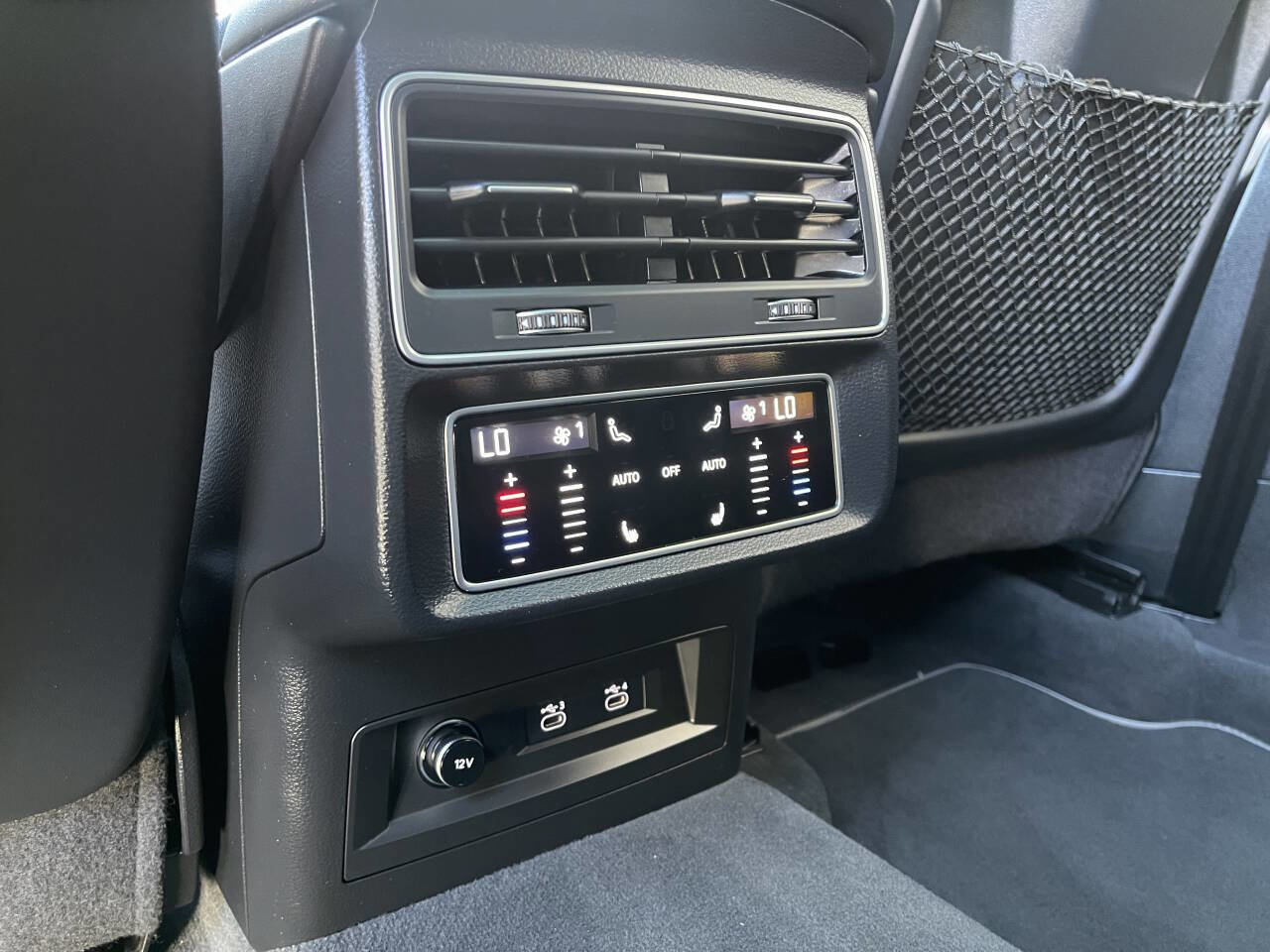 Used 2021 Audi Q8 Prestige image 28
