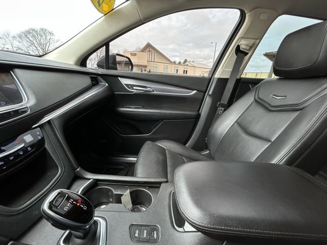 Used 2019 Cadillac XT5 Premium Luxury image 48