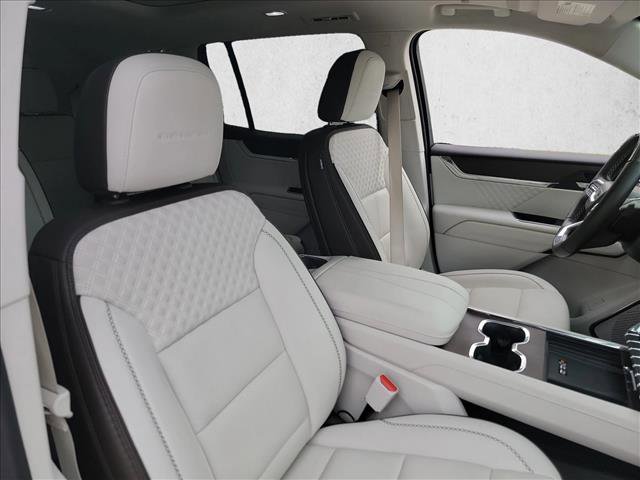 Used 2024 GMC Acadia Denali w/ Super Cruise Package image 15