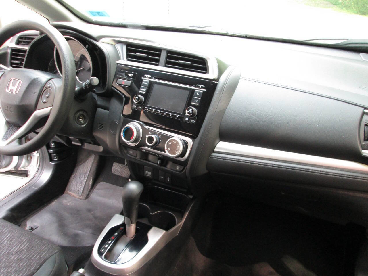 Used 2015 Honda Fit LX image 19