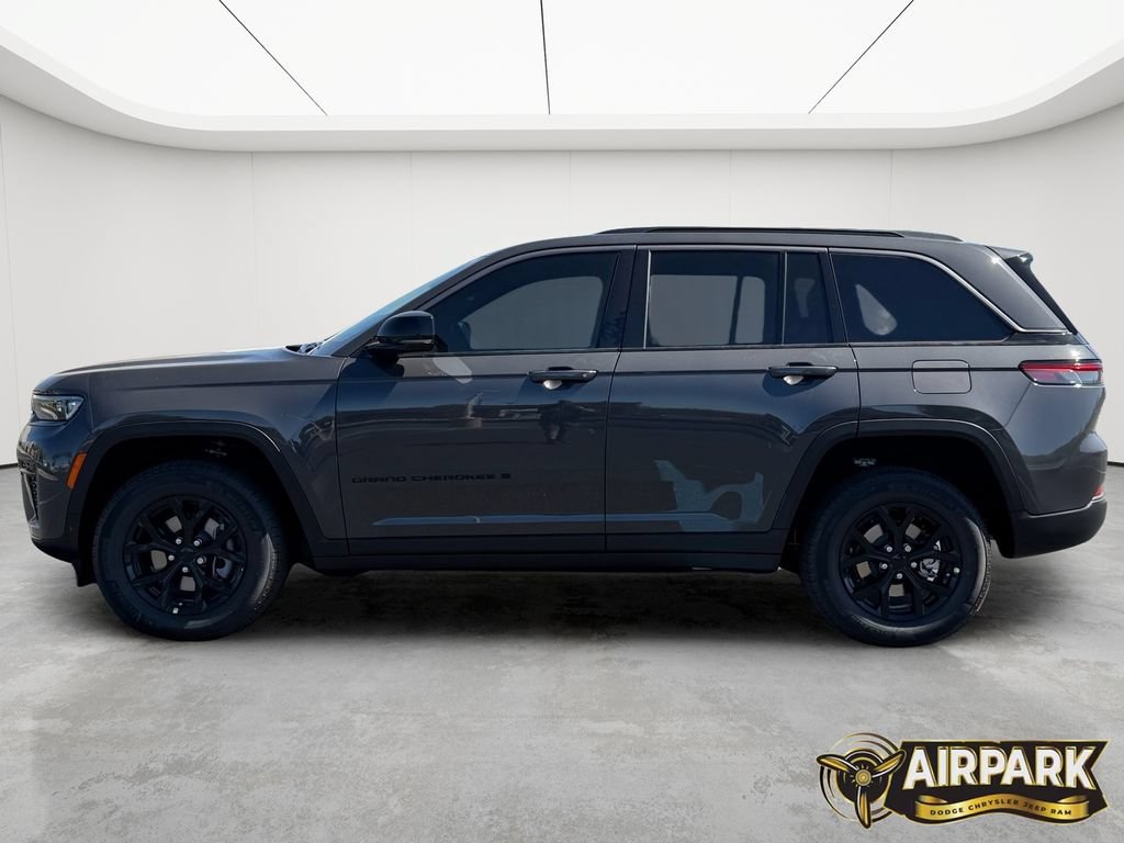New 2026 Jeep Grand Cherokee Altitude RWD image 7