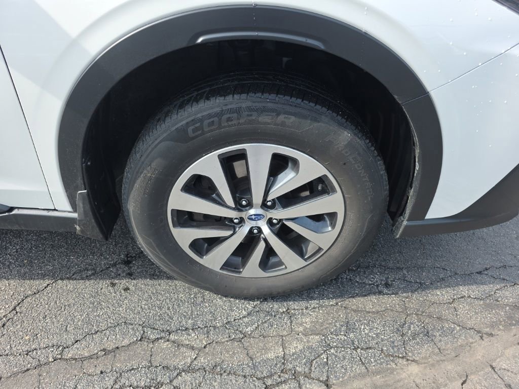 Used 2021 Subaru Outback Premium image 9