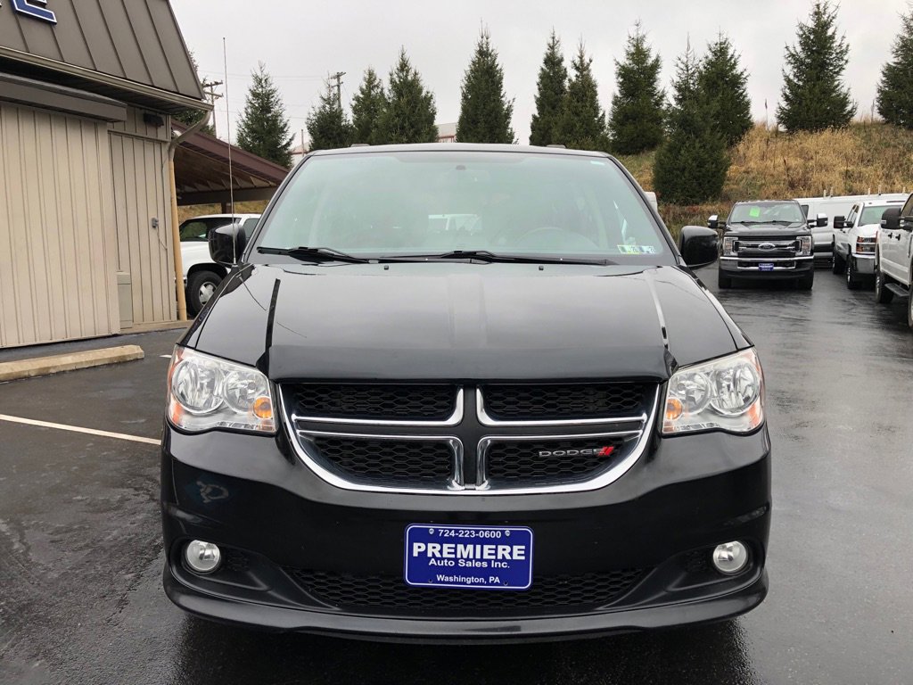 Used 2017 Dodge Grand Caravan SXT image 8