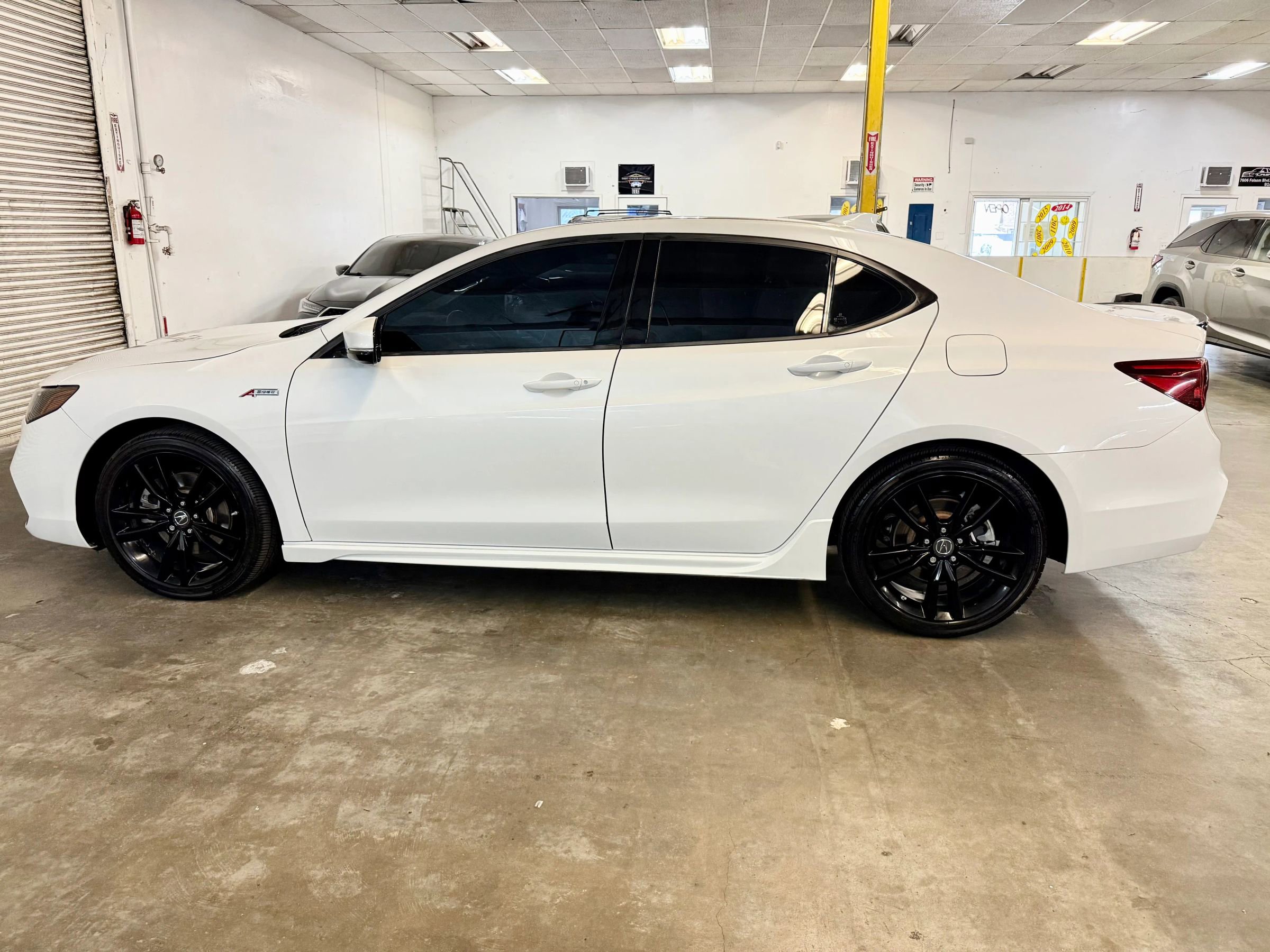 Used 2019 Acura TLX V6 w/ Technology & A-SPEC Pkg image 8