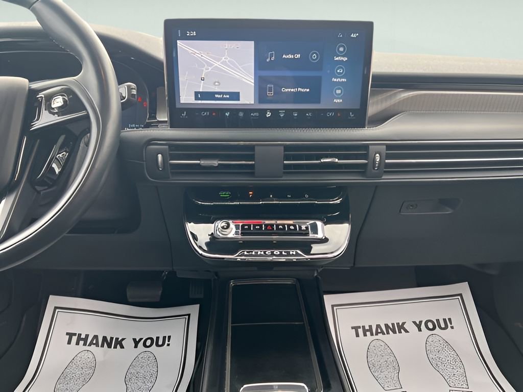 Used 2023 Lincoln Corsair Reserve w/ Equipment Group 201A image 16