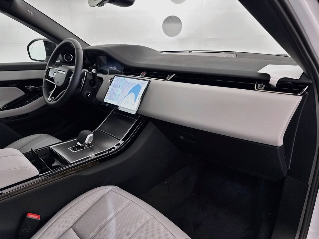 New 2026 Land Rover Range Rover Evoque S AWD/4WD image 30
