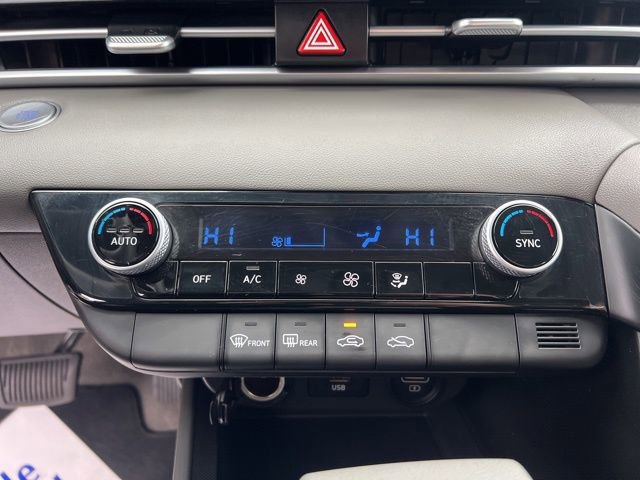 Used 2023 Hyundai Elantra SEL image 20