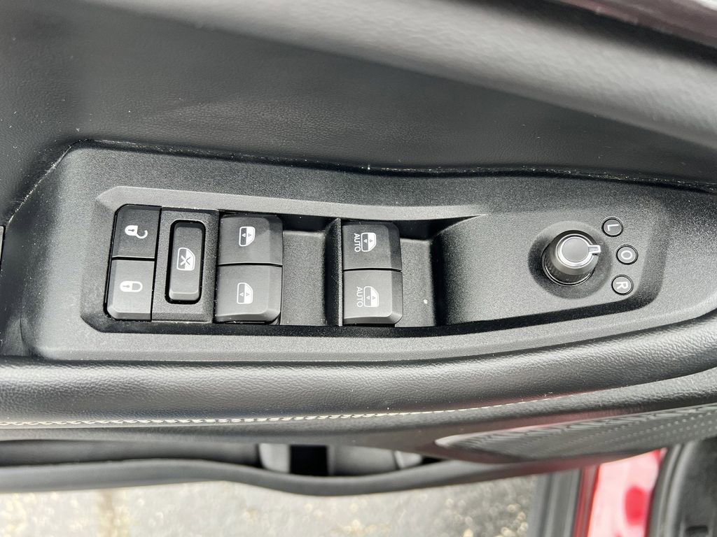 Used 2022 Jeep Grand Cherokee Altitude AWD/4WD image 12