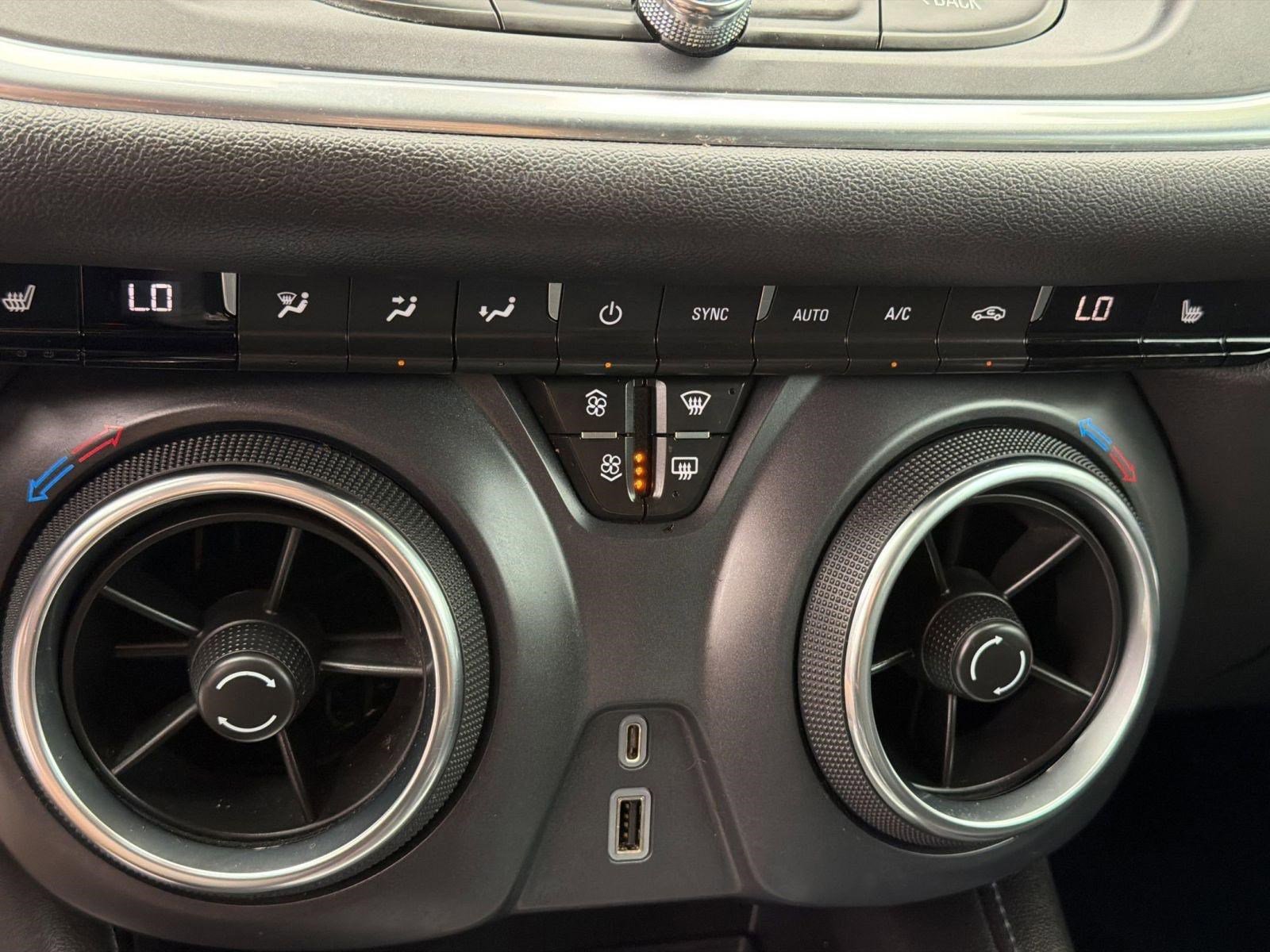 Used 2020 Chevrolet Blazer LT w/ Sound & Technology Package FWD image 26