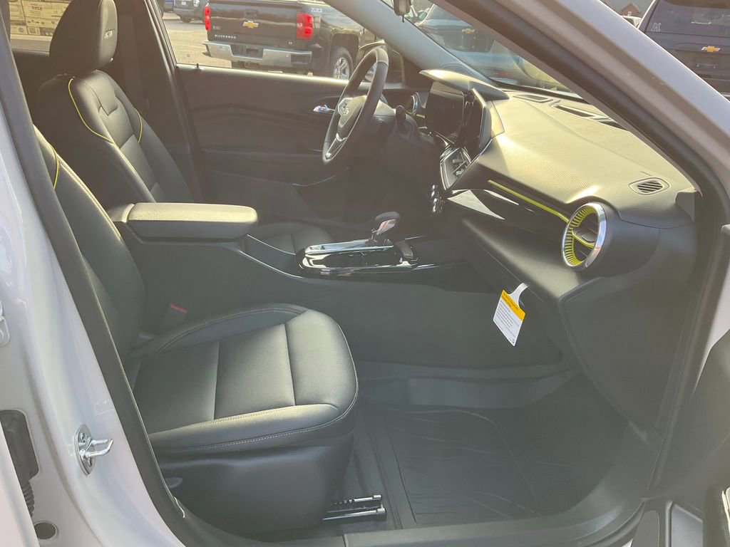 New 2026 Chevrolet Trax ACTIV w/ Driver Confidence Package FWD image 19