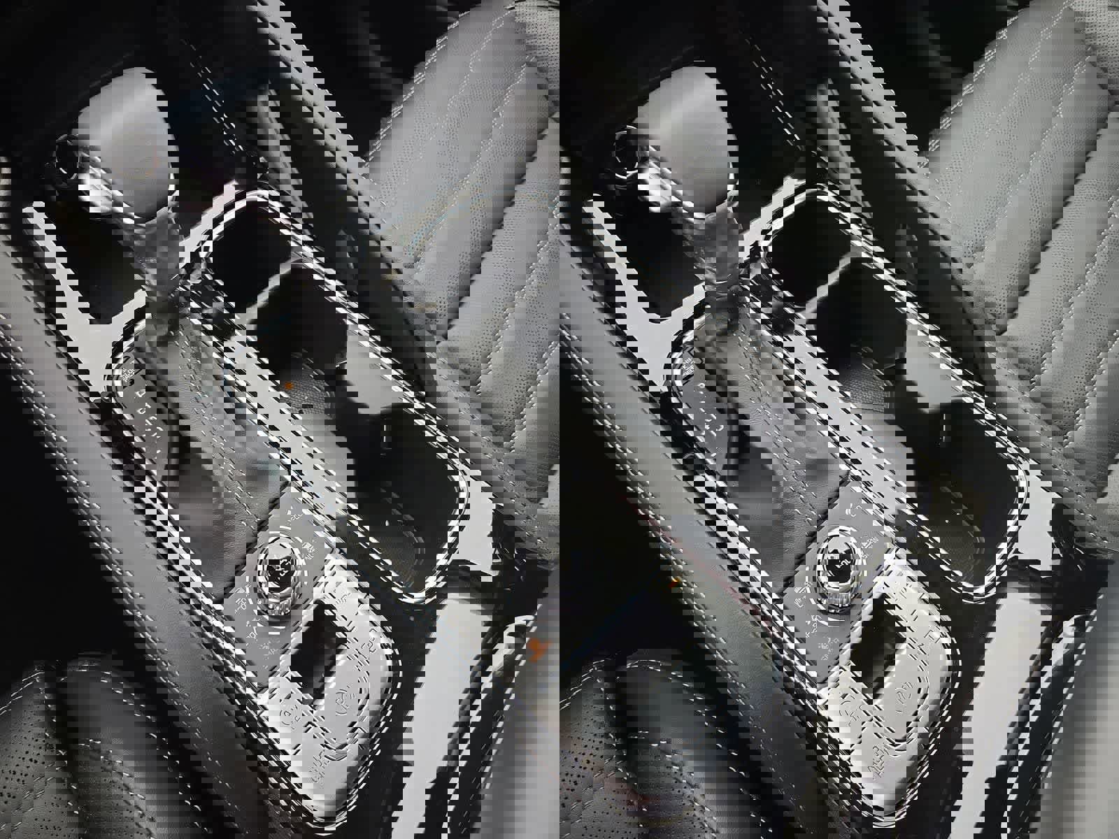 Used 2025 Kia Telluride SX Prestige image 32