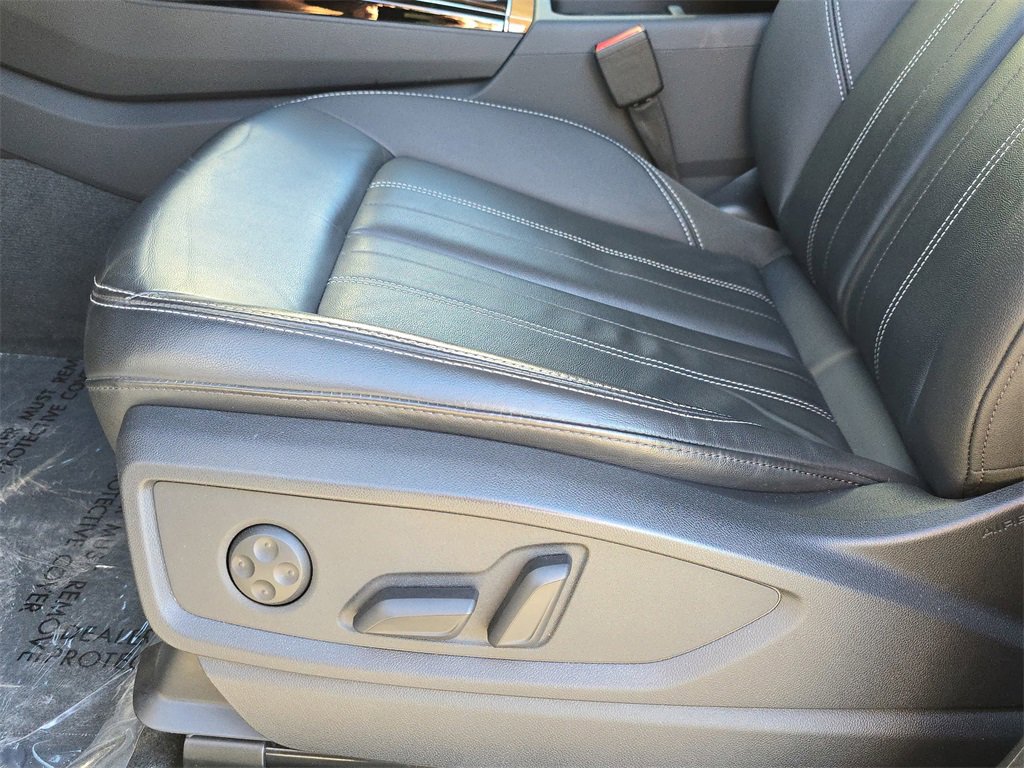 Certified 2023 Audi Q5 2.0T Premium w/ Convenience Package image 17
