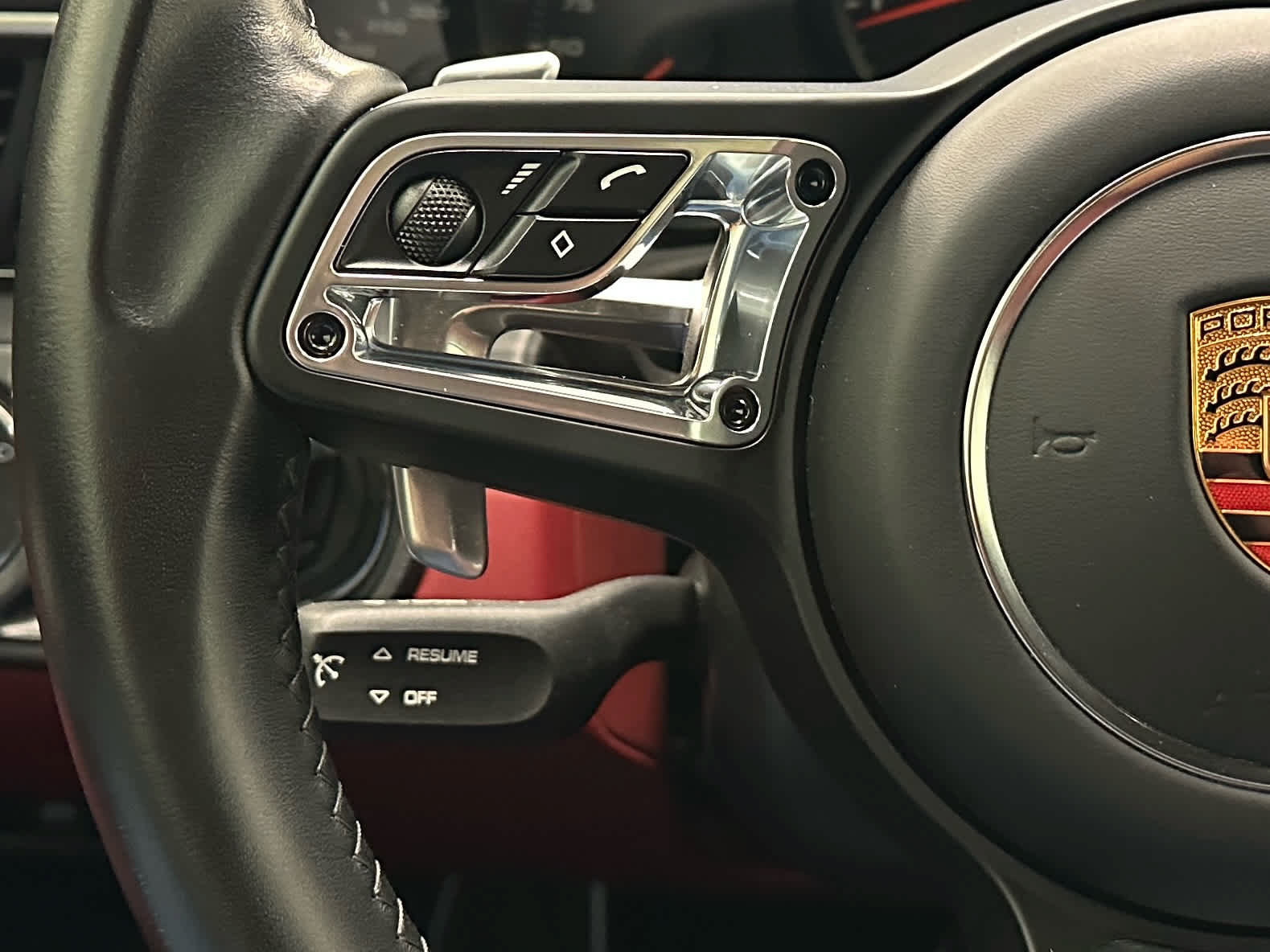 Used 2019 Porsche 911 Carrera GTS RWD image 28