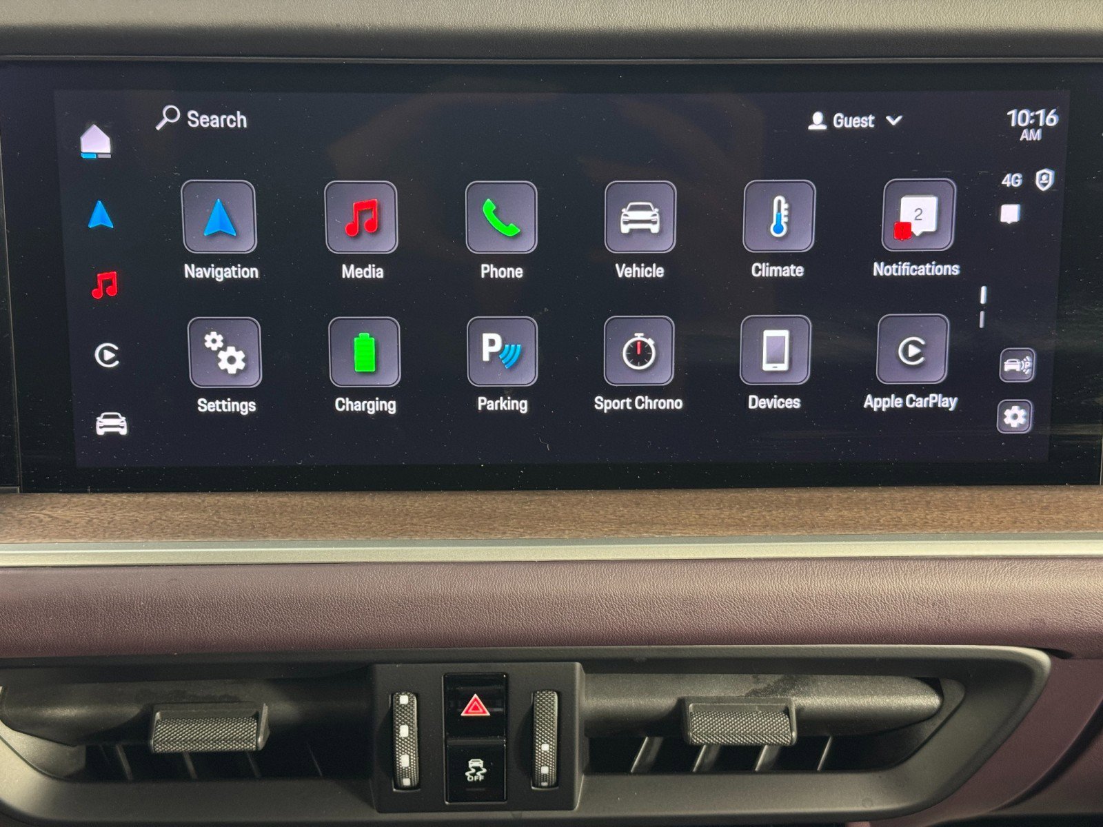 Used 2024 Porsche Cayenne Turbo AWD/4WD image 27