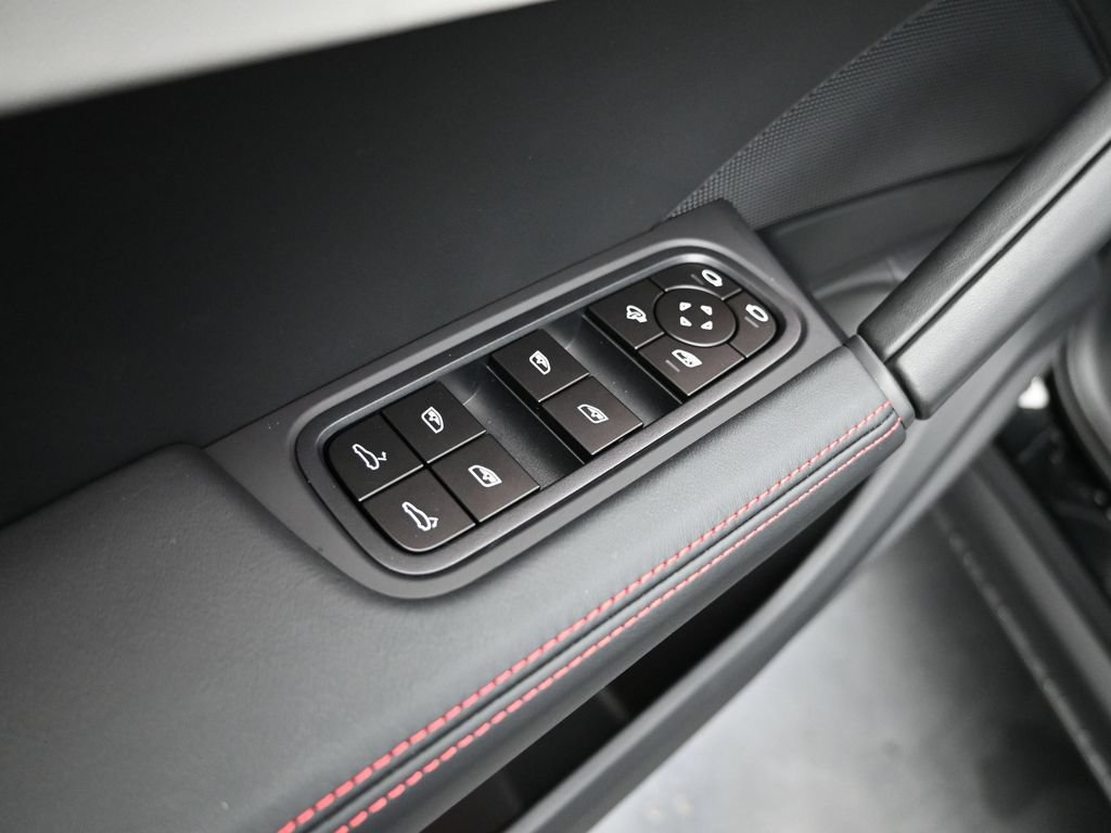 Certified 2026 Porsche Cayenne AWD/4WD image 12