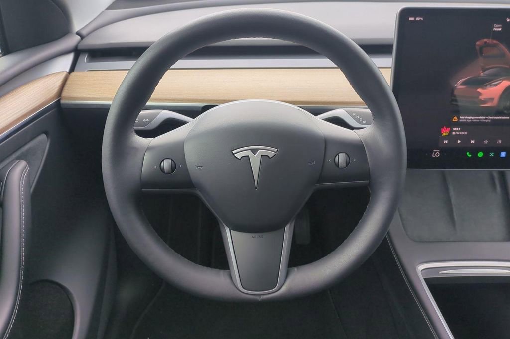 Used 2022 Tesla Model Y Long Range AWD/4WD image 28