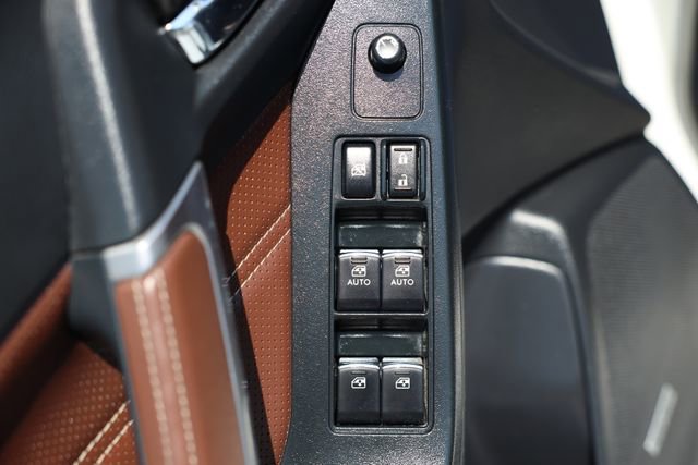 Used 2018 Subaru Forester 2.5i Touring w/ Popular Package #2 AWD/4WD image 16