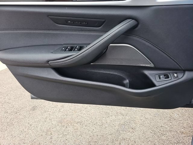Used 2023 BMW 530e xDrive AWD/4WD image 20