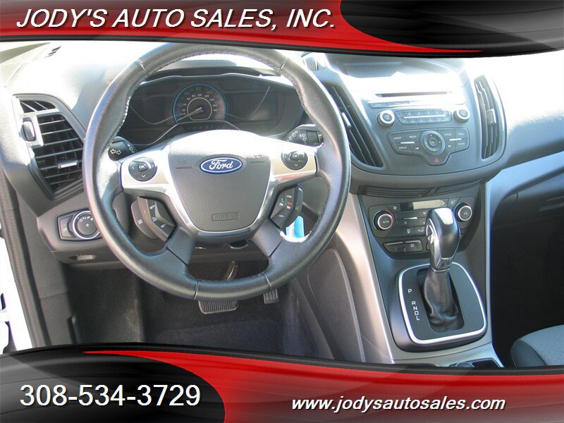 Used 2017 Ford C-MAX SE FWD image 6