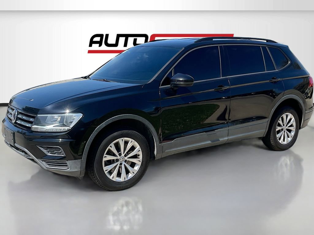 Used 2018 Volkswagen Tiguan S image 3