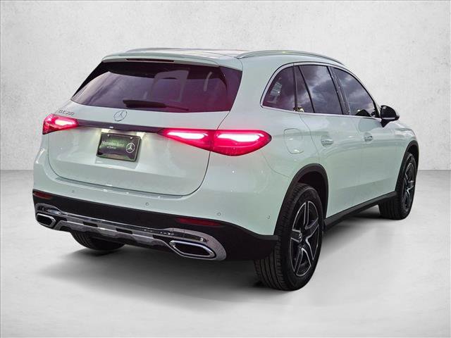 New 2026 Mercedes-Benz GLC 300 image 2