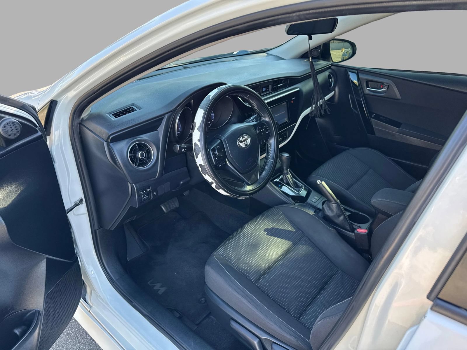 Used 2017 Toyota Corolla iM w/ Carpet Mat Package FWD image 66