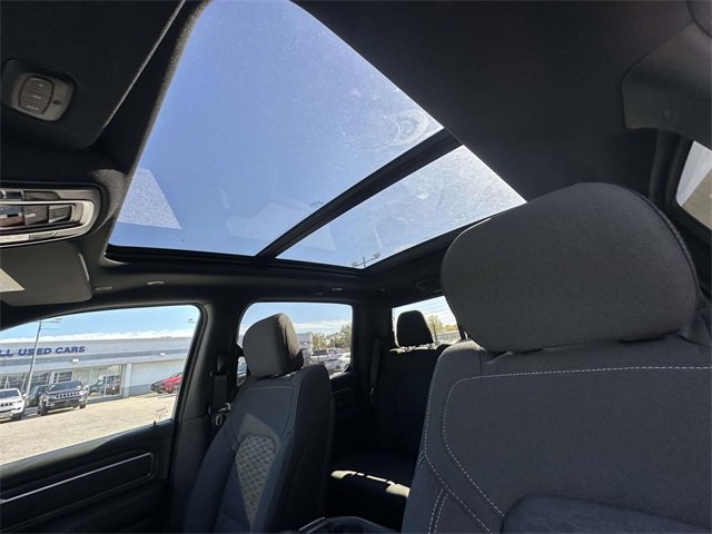New 2026 RAM 1500 4x4 Crew Cab image 8