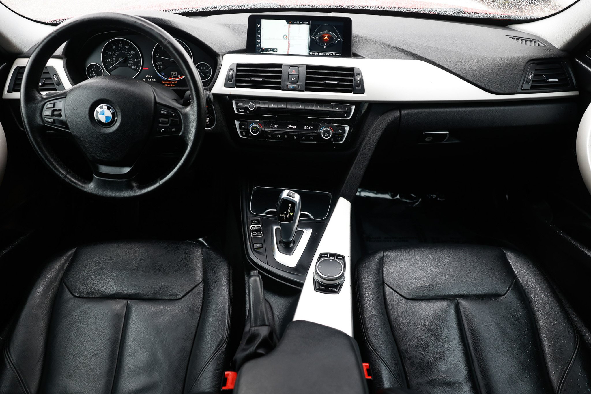 Used 2017 BMW 320i xDrive Sedan AWD/4WD image 2