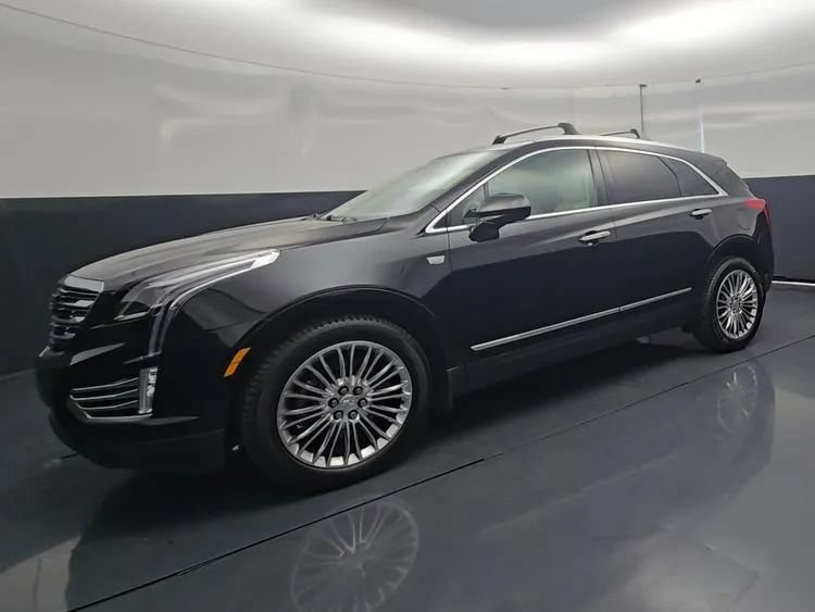 Used 2017 Cadillac XT5 Premium Luxury FWD image 3