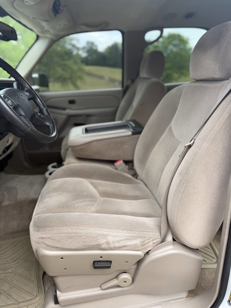 Used 2004 GMC Yukon SLE AWD/4WD image 17