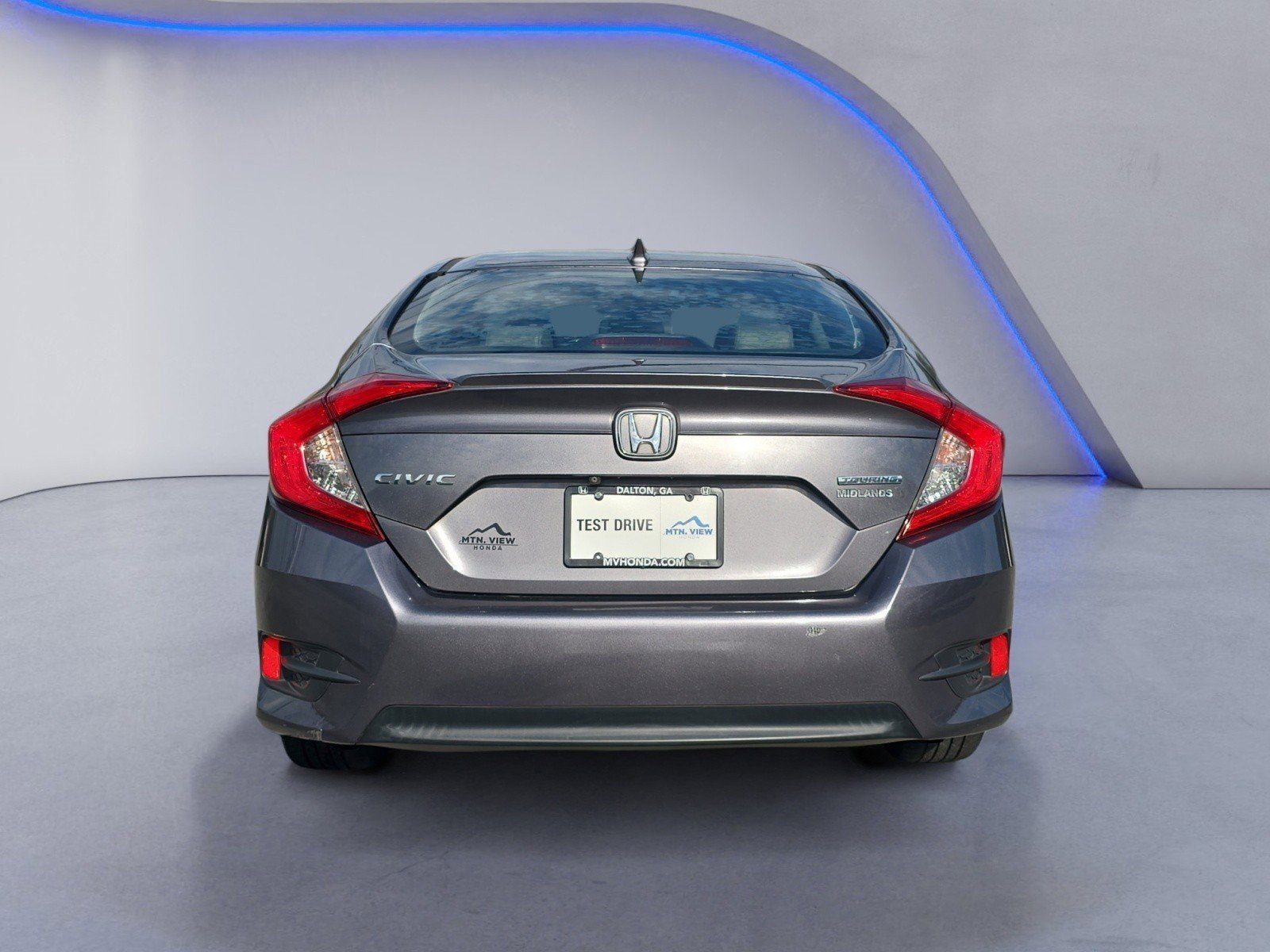 Used 2017 Honda Civic Touring image 4