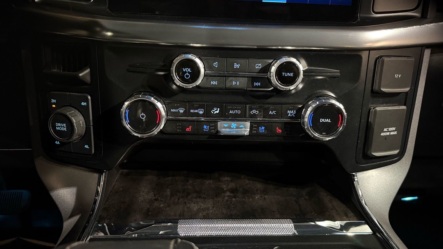 Used 2023 Ford F150 Lariat image 66